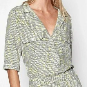 Equipment femme Parnella short sleeve blouse. XS